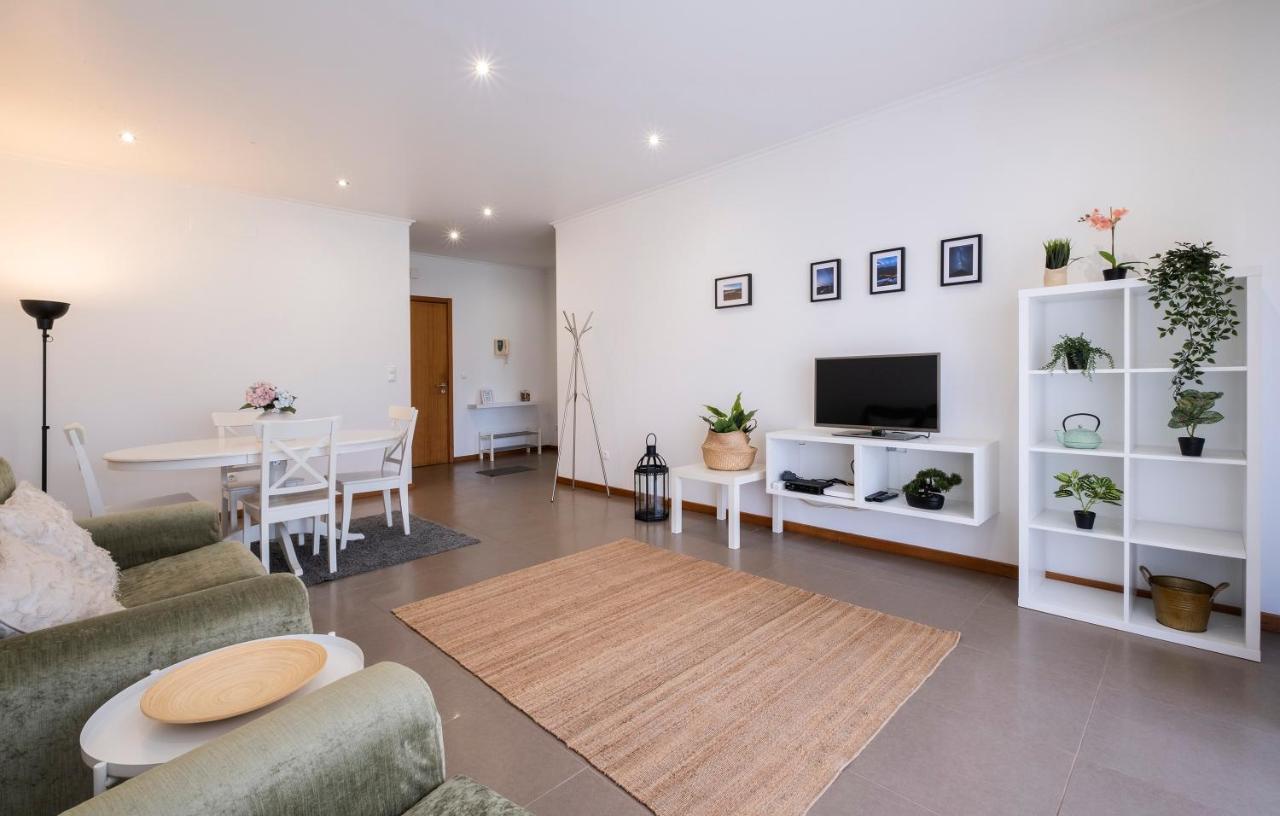 Paim Apartments Ponta Delgada المظهر الخارجي الصورة