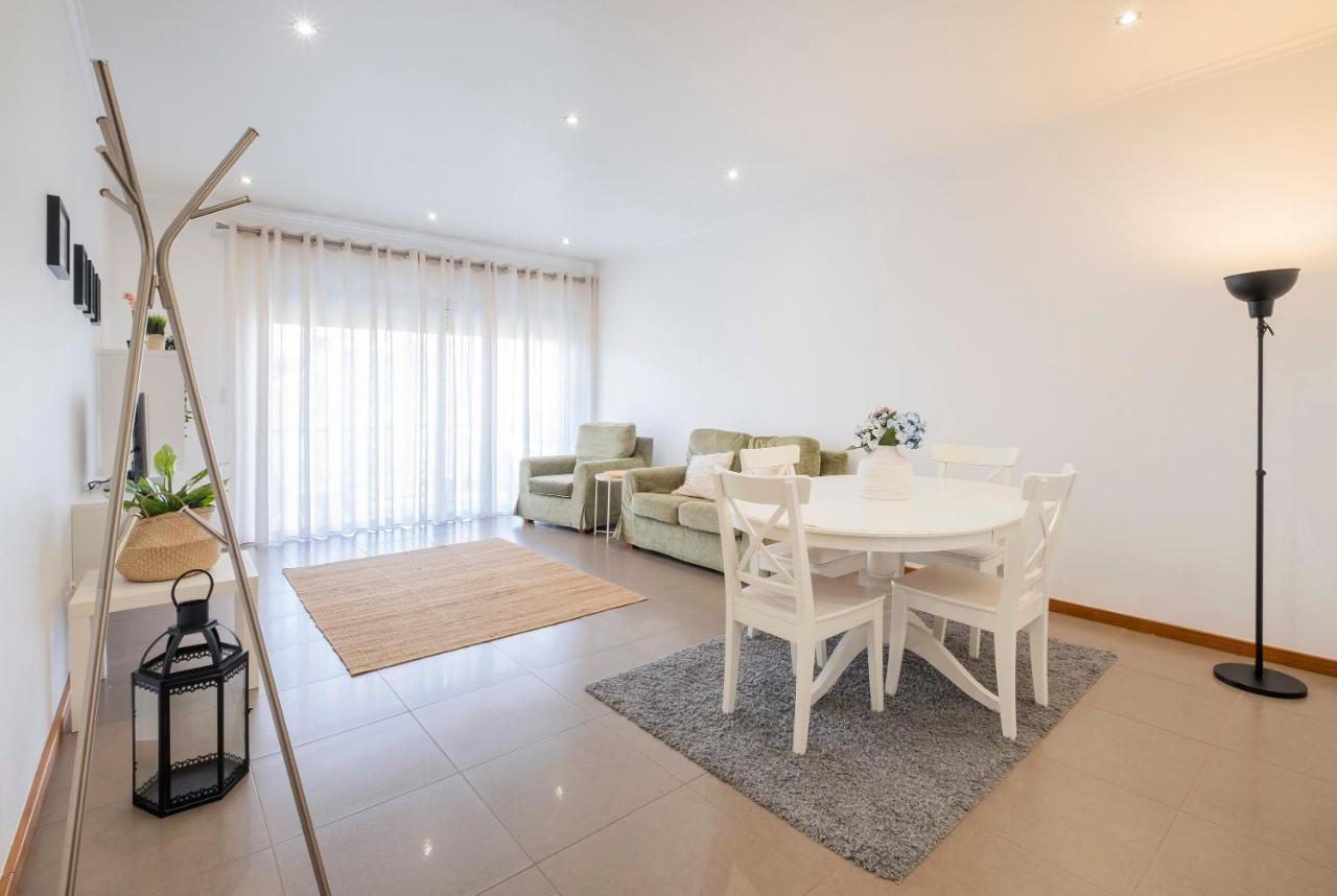 Paim Apartments Ponta Delgada المظهر الخارجي الصورة